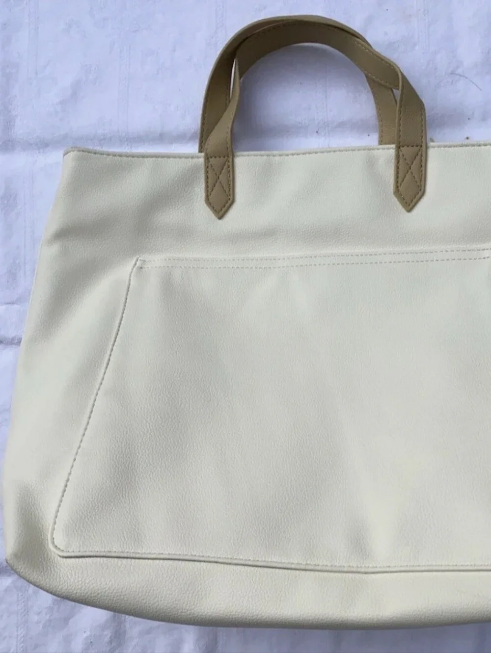 Thirty-One Window Shopper LTD In Off-White Smooth Pebble New